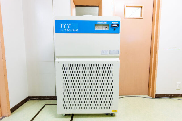 簡易陰圧装置用排気HEPAフィルターユニット