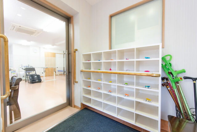 リハビリ室玄関